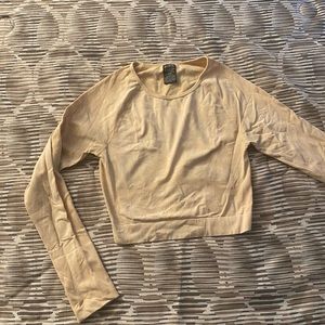 Pink seamless 2 pc set ( top and bike shorts)